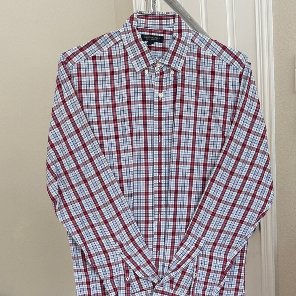 Banana Republic Red and White Plaid Long Sleeve Button Down Shirt